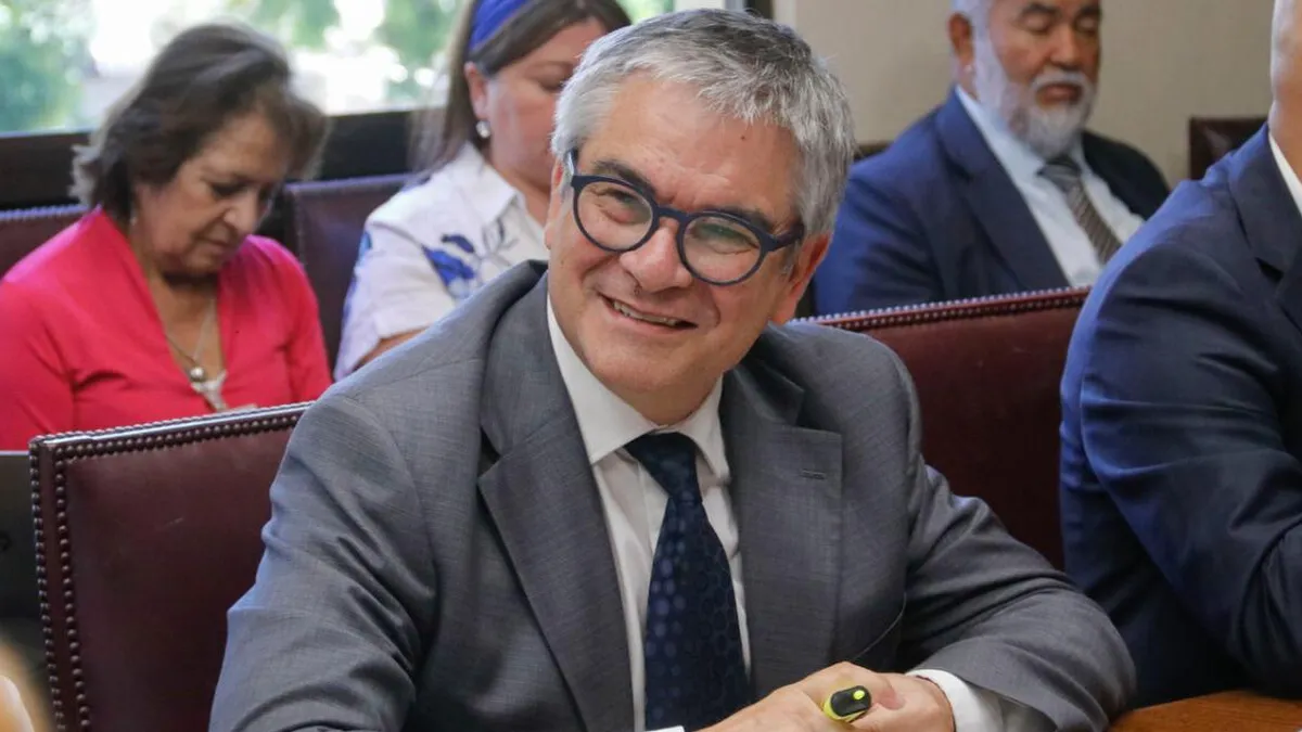 Marcel sobre pensiones: "Nadie quiere ser José Piñera" en busca de cambios.