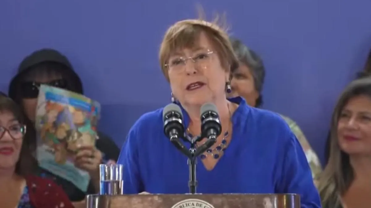 Michelle Bachelet urge al Congreso a priorizar la reforma de pensiones para adultos mayores
