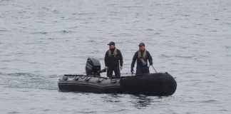 Reanudan búsqueda de tres desaparecidos tras naufragio en San Juan de la Costa.