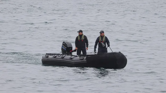 Reanudan búsqueda de tres desaparecidos tras naufragio en San Juan de la Costa.