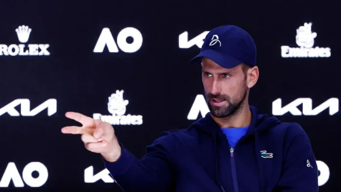 Novak Djokovic responde a las críticas tras su retiro en semifinales del Australian Open.