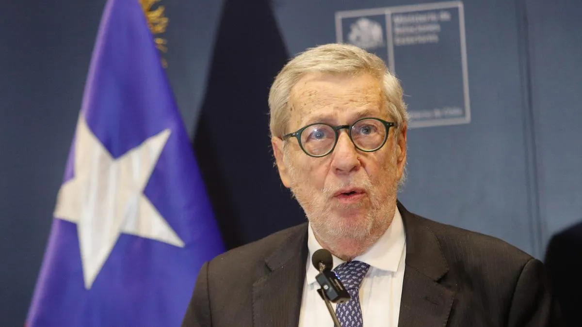 Canciller Van Klaveren explica la compleja situación tras la liberación de Pablo Muñoz Hoffman en Bolivia