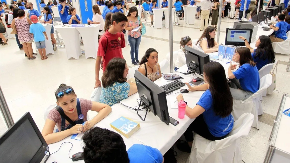 Postulaciones a universidades: ¿Cómo asegurar tu lugar tras los resultados de la PAES?