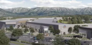 Parque Arauco inaugura nuevo mall en Santiago con 50 locales en su interior.