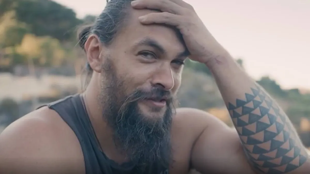 Jason Momoa se une al universo DC como Lobo en la nueva película de Supergirl