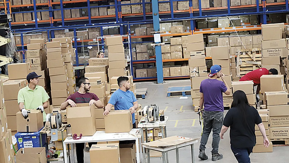 Encuesta muestra disminución en la confianza laboral hacia las empresas.