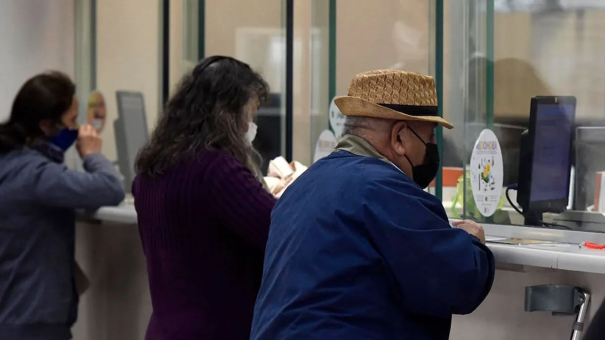 Diputados oficialistas proponen incluir nueva papeleta en elecciones de 2025: ¿Qué opinan los chilenos sobre las AFP?