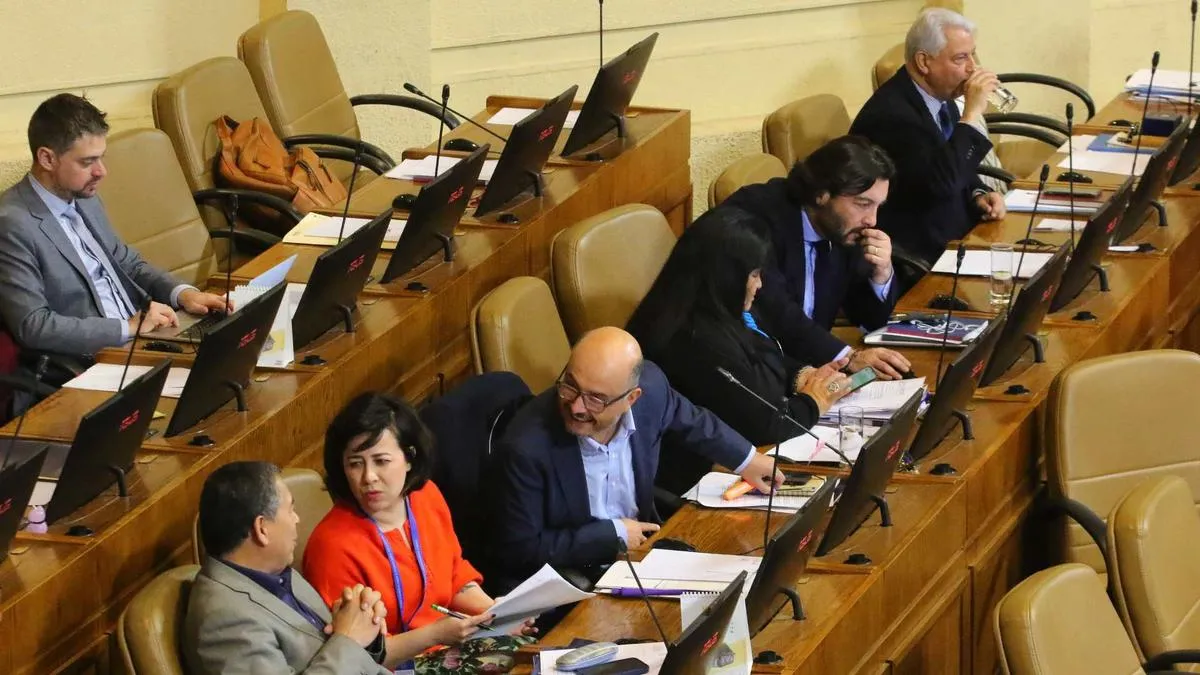 "Del No+AFP al más AFP": cambios en la reforma de pensiones y su impacto político.