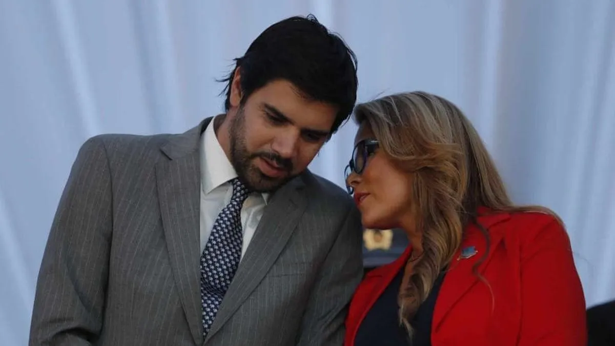 Denuncian presiones del diputado Joaquín Lavín sobre empleados municipales para inscribirse en la UDI