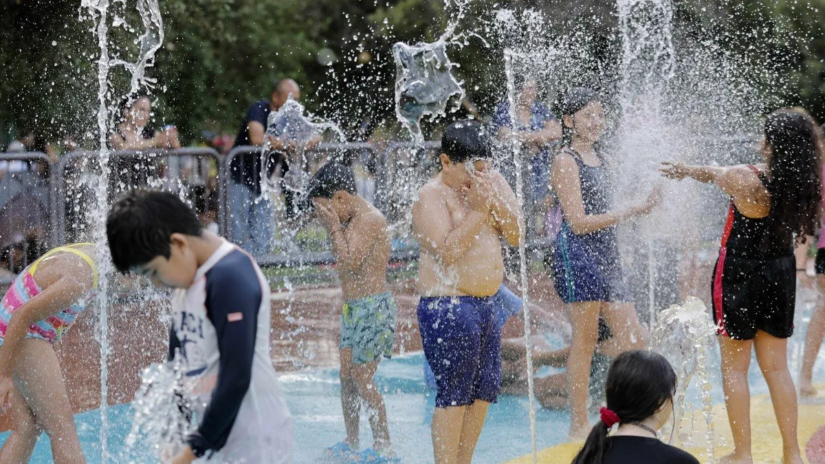 Santiago se prepara para un domingo caluroso con temperaturas que superarán los 30 °C