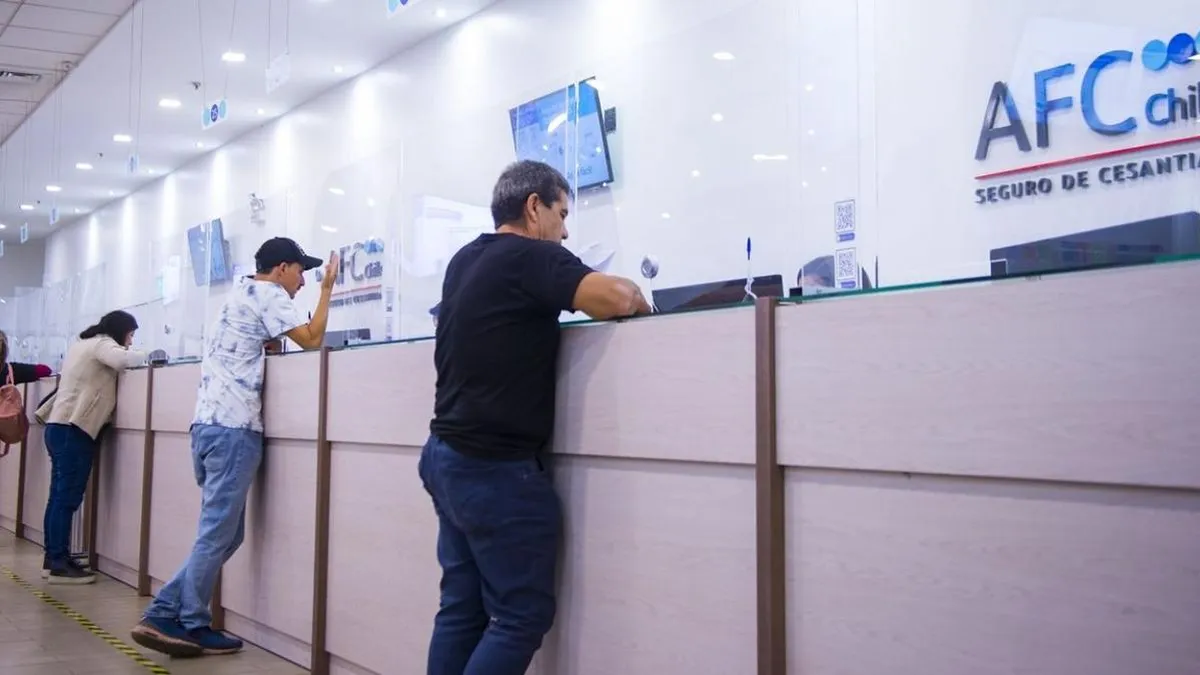 Descubre cómo el Seguro de Cesantía protege tu futuro laboral y financiero en Chile.