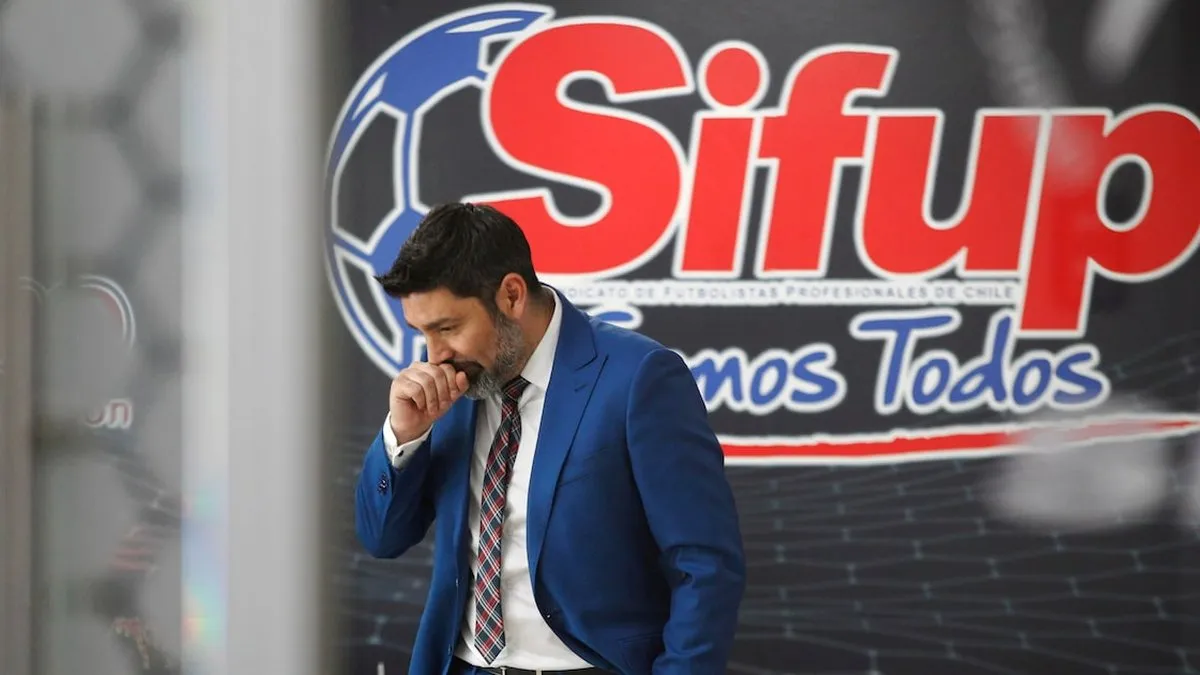 Sifup convoca a paro de futbolistas profesionales por demandas laborales.