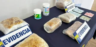 La PDI decomisó más de 4 kilos de drogas en Valdivia, deteniendo a tres personas vinculadas al tráfico. Prisión preventiva para los arrestados.