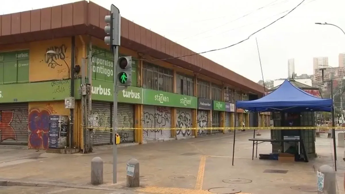 Evacuación en terminal de buses de Valparaíso por artefacto sospechoso: un horno.