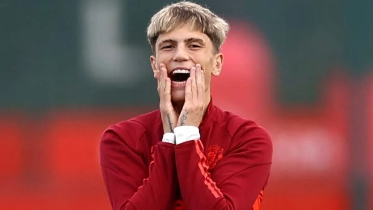 Garnacho se reencuentra con sus perros en medio de la crisis del Manchester United