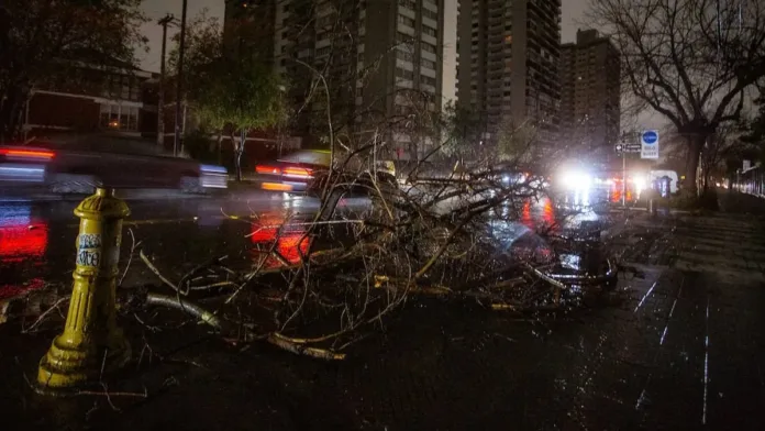 Tragedia en toque de queda: madre e hija atacadas cerca del aeropuerto.