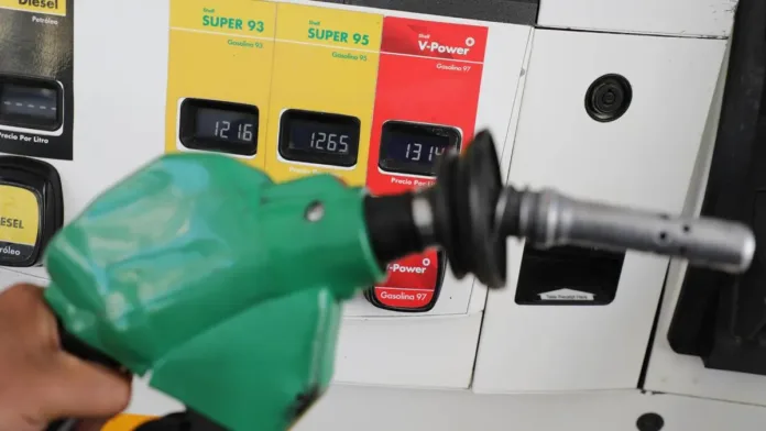 Descubre los mejores descuentos en bencina para febrero y ahorra en tu combustible.