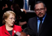 Sebastián Dávalos defiende la autonomía de Bachelet ante su posible candidatura.