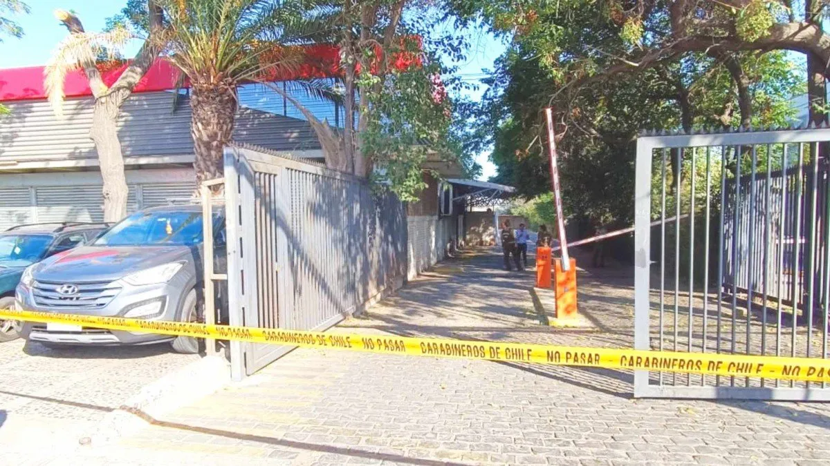 Delincuentes aprovechan apagón para robar en sucursal bancaria de Cerrillos, monto exacto aún desconocido