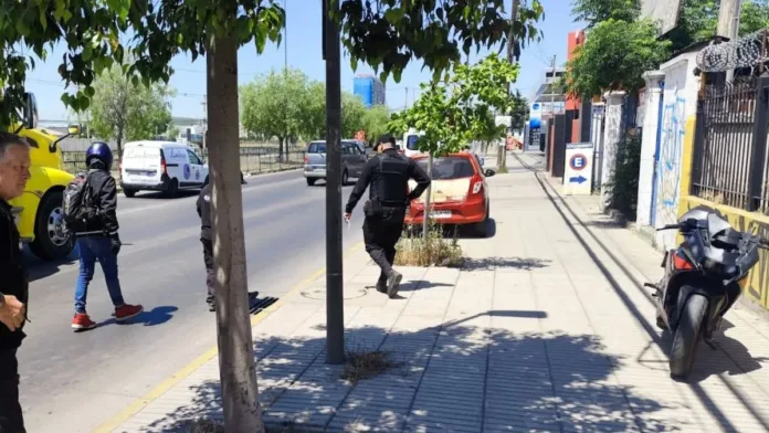 Delincuentes roban banco en Cerrillos durante un corte de luz en Chile.