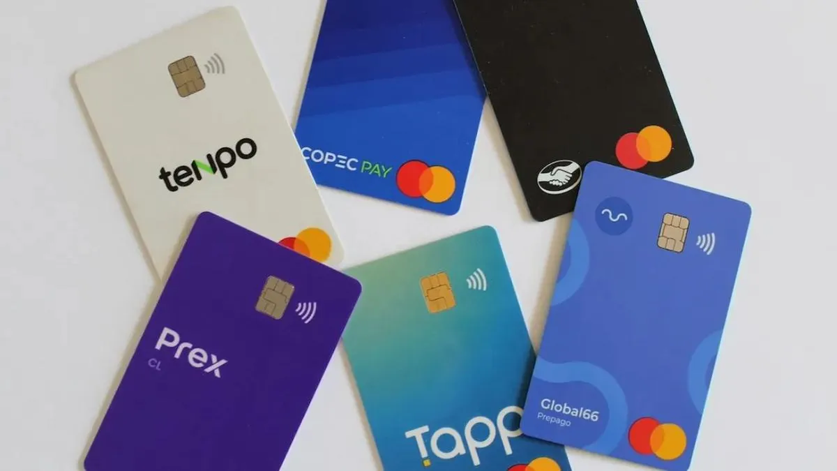 Nuevo proyecto de ley busca regular el uso de tarjetas prepago y cerrar vacío en el Código Tributario