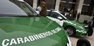 Patrulla de Carabineros vuelca tras persecución en Conchalí; delincuentes intentan atropellar.