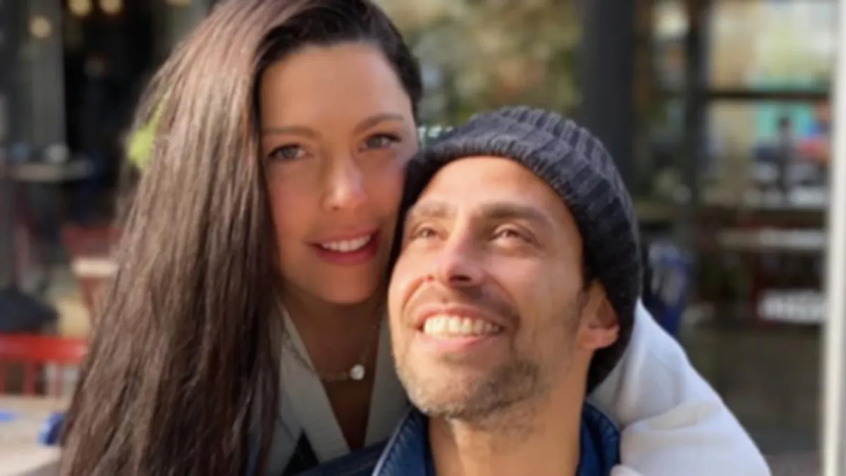 "Es cariño": Daniela Aránguiz revela su estado con Jorge Valdivia tras romántica foto.