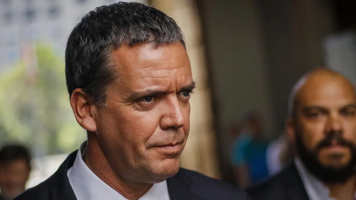 Felipe Harboe critica plan piloto de tasers en violencia intrafamiliar y llama a una implementación más amplia