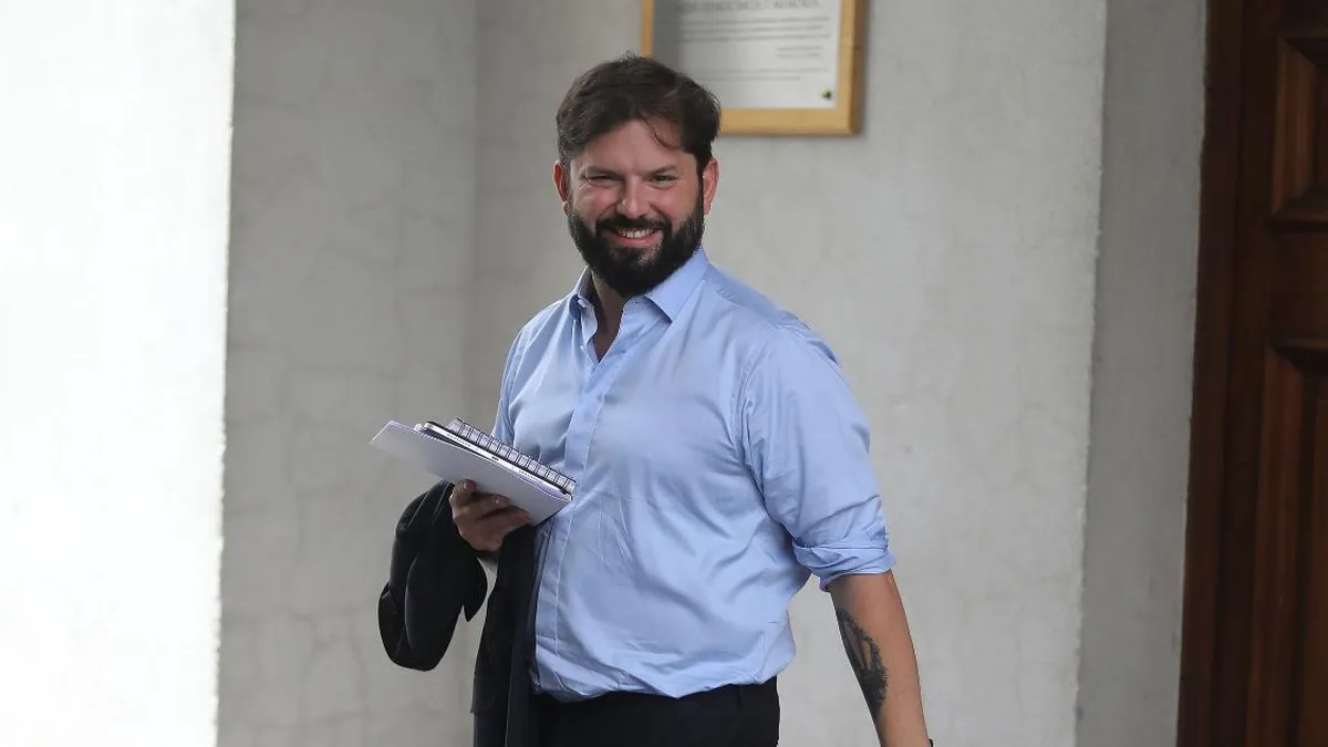 Juzgado sobresee a Gabriel Boric en caso de difusión de imágenes privadas tras falta de indicios