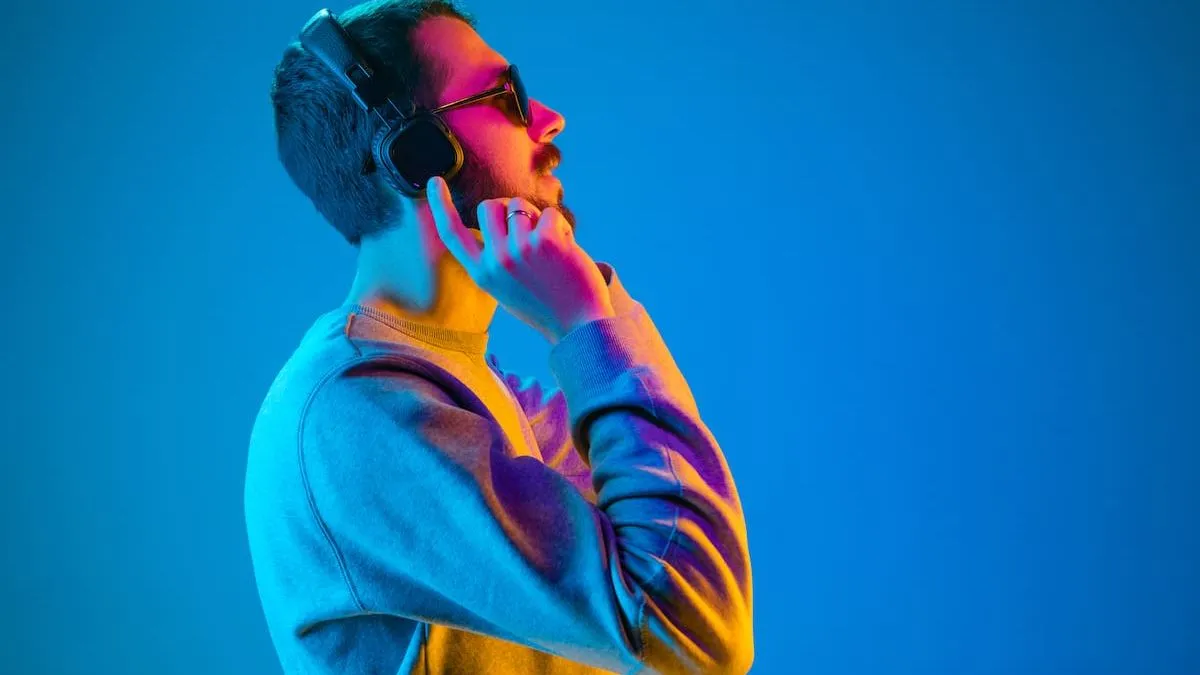 Descubre por qué algunas canciones se convierten en un fenómeno pegajoso en nuestra mente.