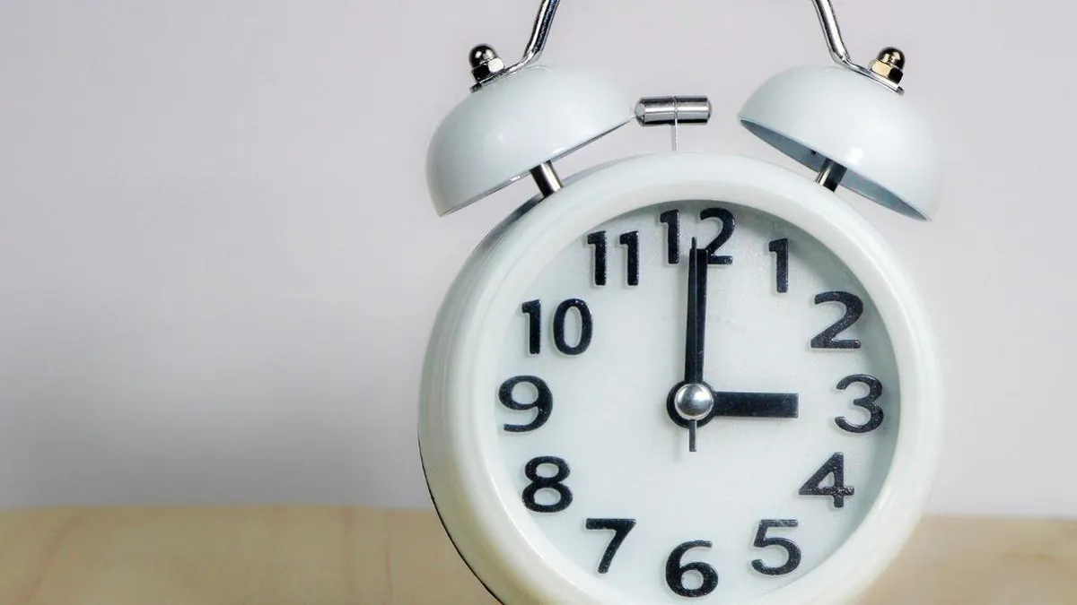 Chile se prepara para el cambio al horario de invierno el 5 de abril, ajustando relojes y rutinas