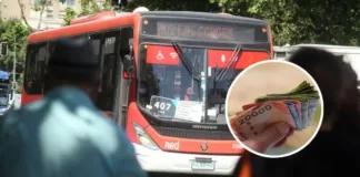 El conductor del bus RED devolvió una cartera con más de 1 millón de pesos.