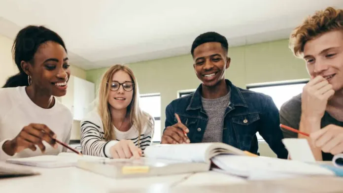 Dominar el inglés puede incrementar hasta un 30% tus oportunidades salariales.