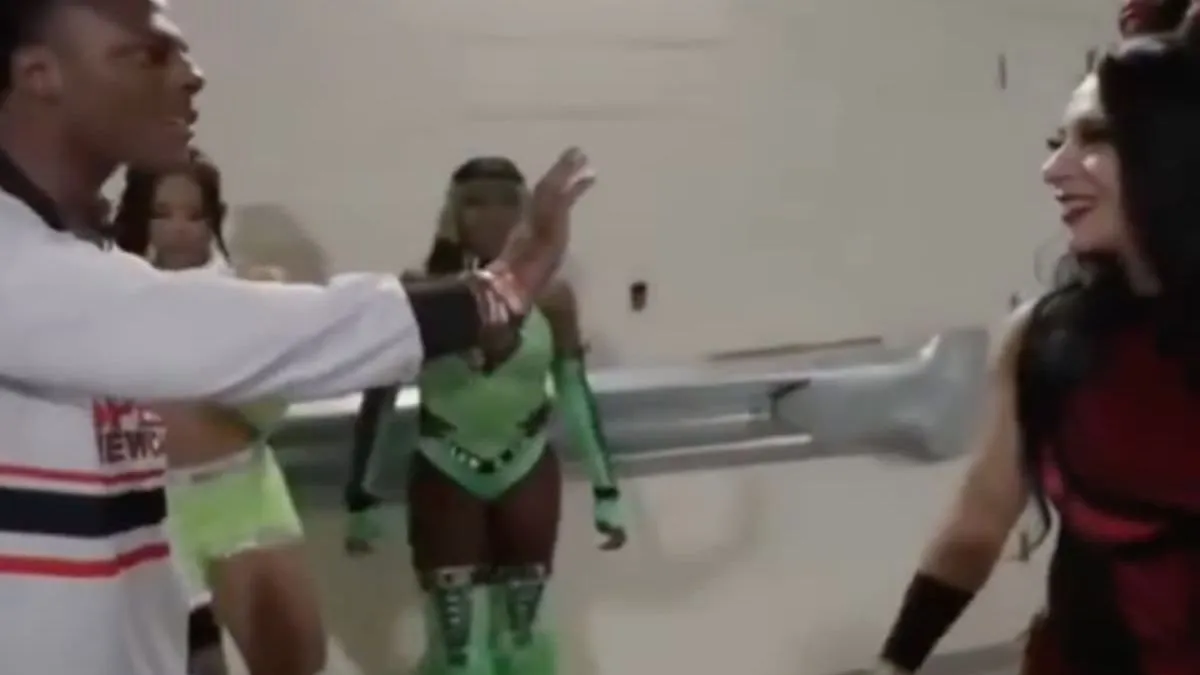 Speed y Stephanie Vaquer: un emocionante duelo en su debut en Royal Rumble.