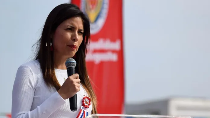 Karen Rojo cumplirá condena en Chile sin beneficios tras rechazo de pena mixta.