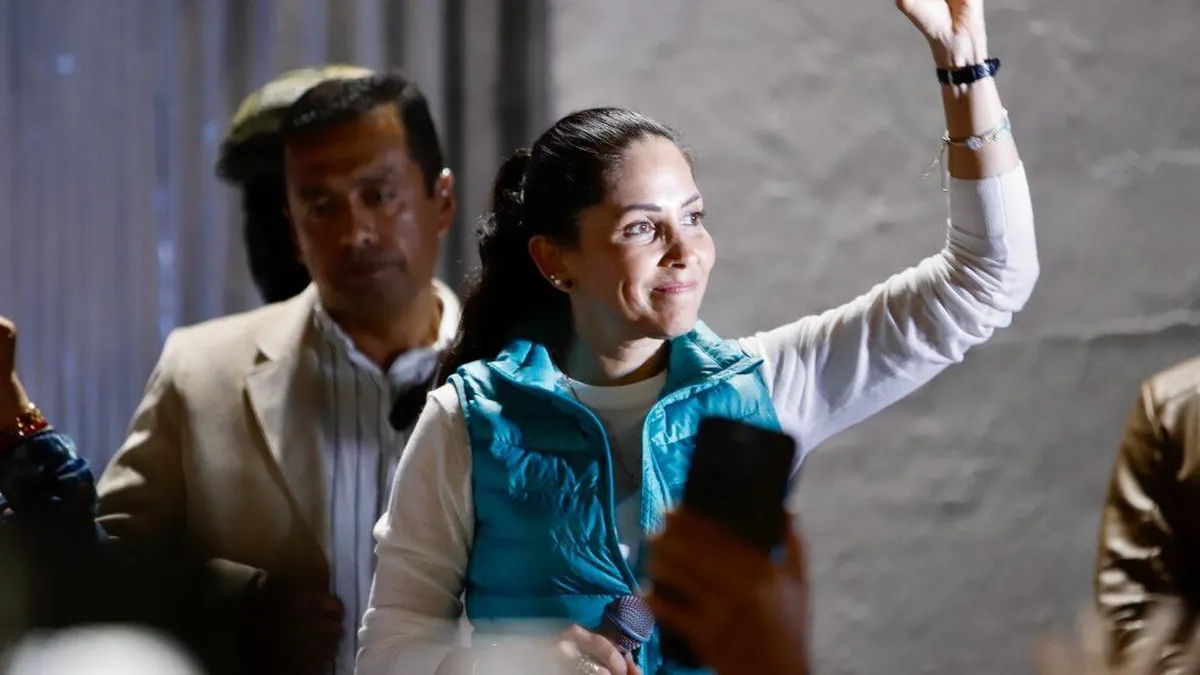 Luisa González desafía a Noboa en una reñida contienda electoral y promete un futuro esperanzador para Ecuador