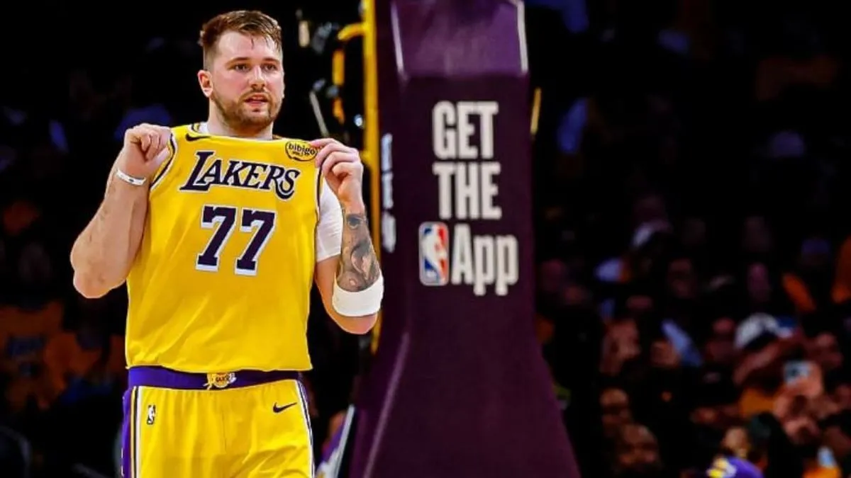 Luka Doncic debuta con Los Ángeles Lakers en victoria ante Utah Jazz, pero no sin dificultades