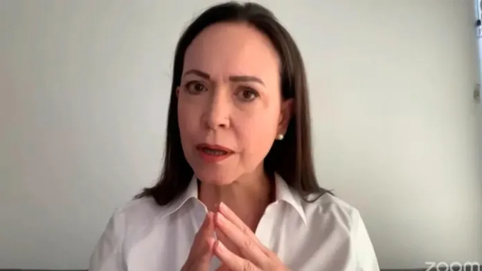 María Corina Machado solicita apoyo internacional para derrocar a Maduro.