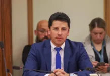 Diputado Mauro González exige al Gobierno medidas urgentes contra el cierre de empresas.