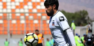 Jugadores cesantes de Colo Colo y la U entrenan en el Sifup en busca de nuevas oportunidades.