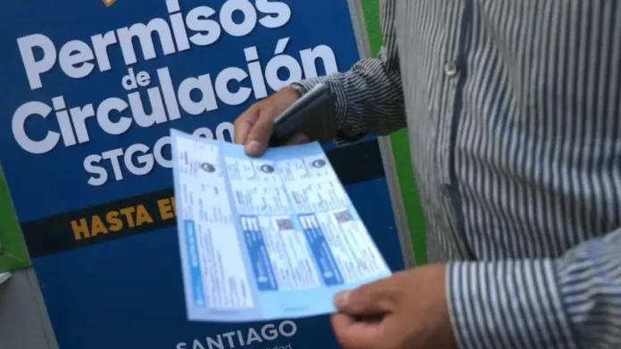 Paga tu Permiso de Circulación 2025 en cuotas y evita multas en Chile.