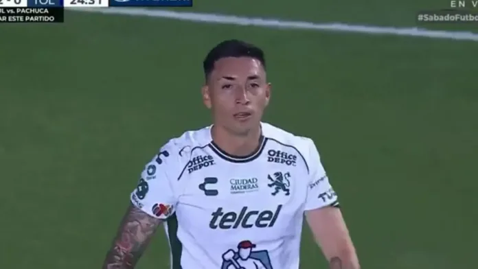 Rodrigo Echeverría brilla con dos goles en su debut con el León de México.