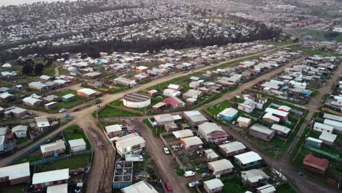 Premio Nacional de Urbanismo y el futuro de 630 mil familias en Chile ante el desalojo.