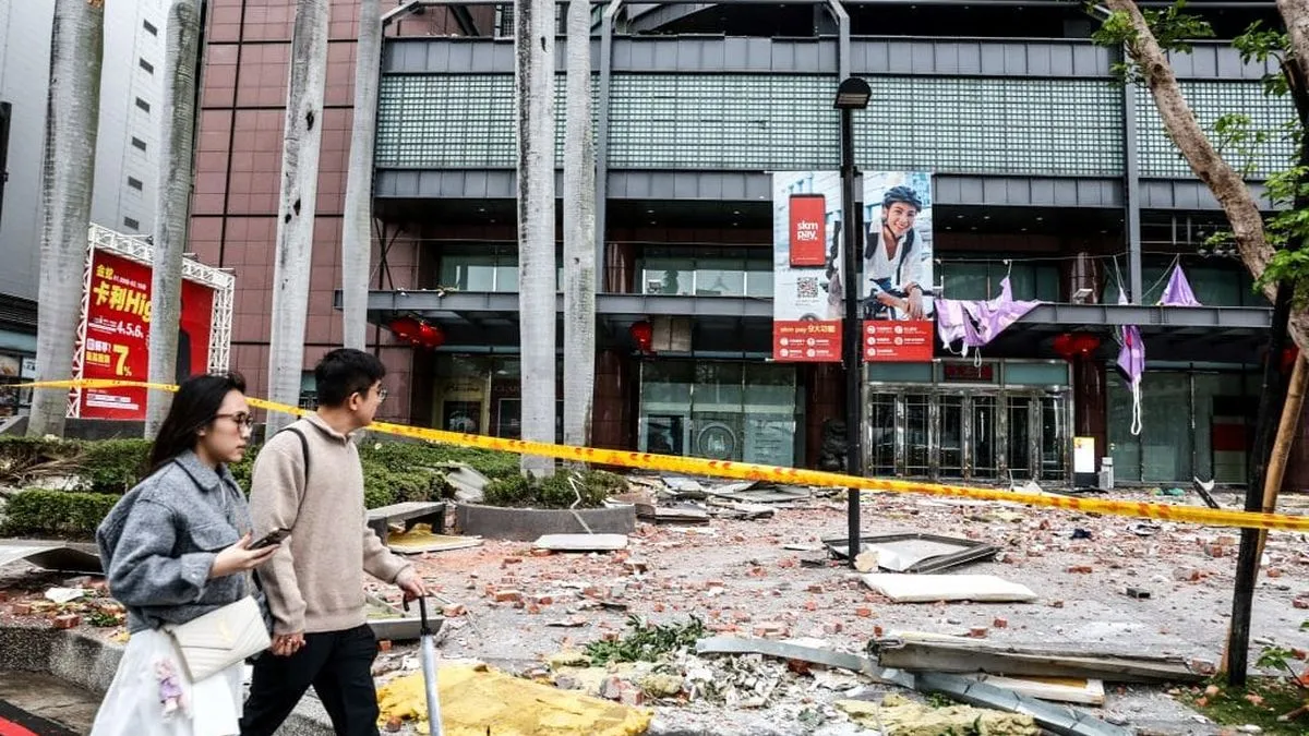 Explosión en grandes almacenes de Taichung deja al menos un muerto y varios heridos, investigan causas