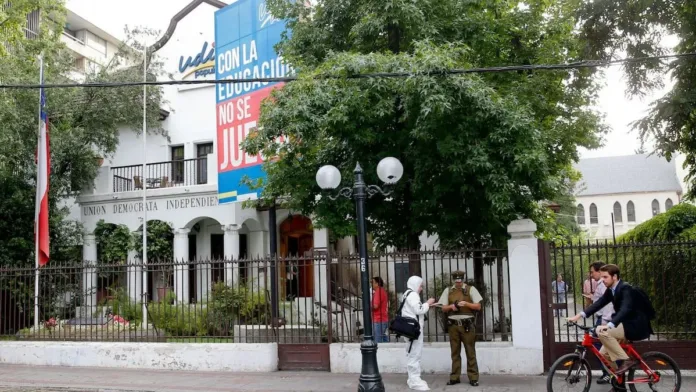 Intento de robo en la UDI: un delincuente entra por una ventana en Providencia.