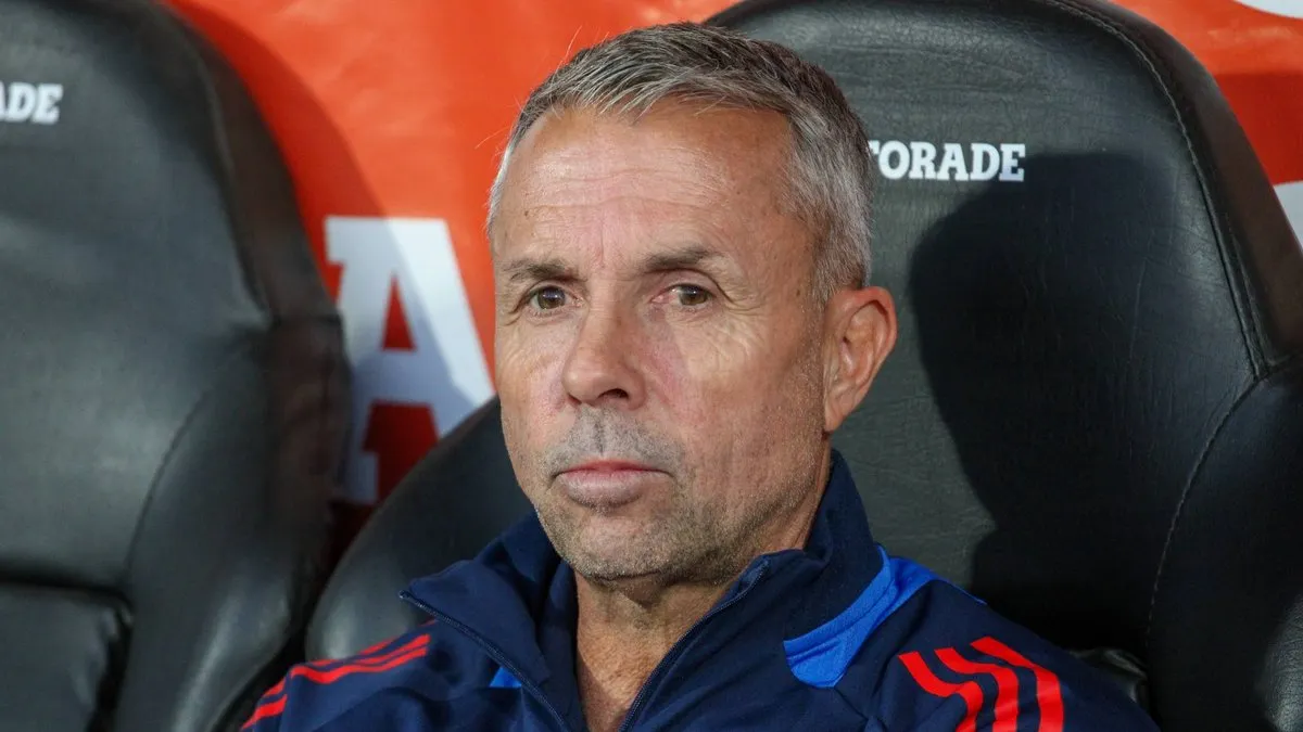 Universidad de Chile ajusta su plantel tras goleada, busca salida de tres jugadores clave