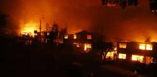 Damnificados del megaincendio en Valparaíso: reflexiones y reclamos un año después.