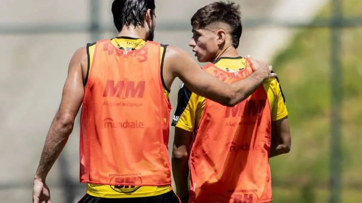 El DT de Atlético Mineiro minimiza las expectativas sobre Iván Román en su debut.