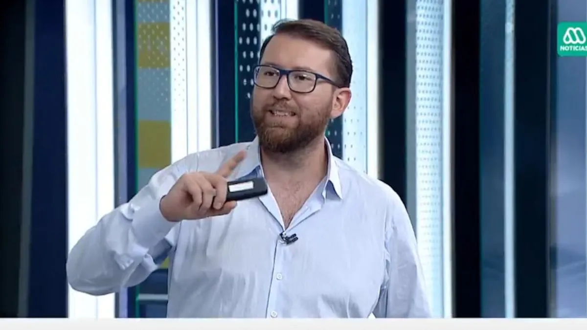 Luis Ugalde debuta como conductor en Meganoticias, pero los nervios marcan su primer día en pantalla