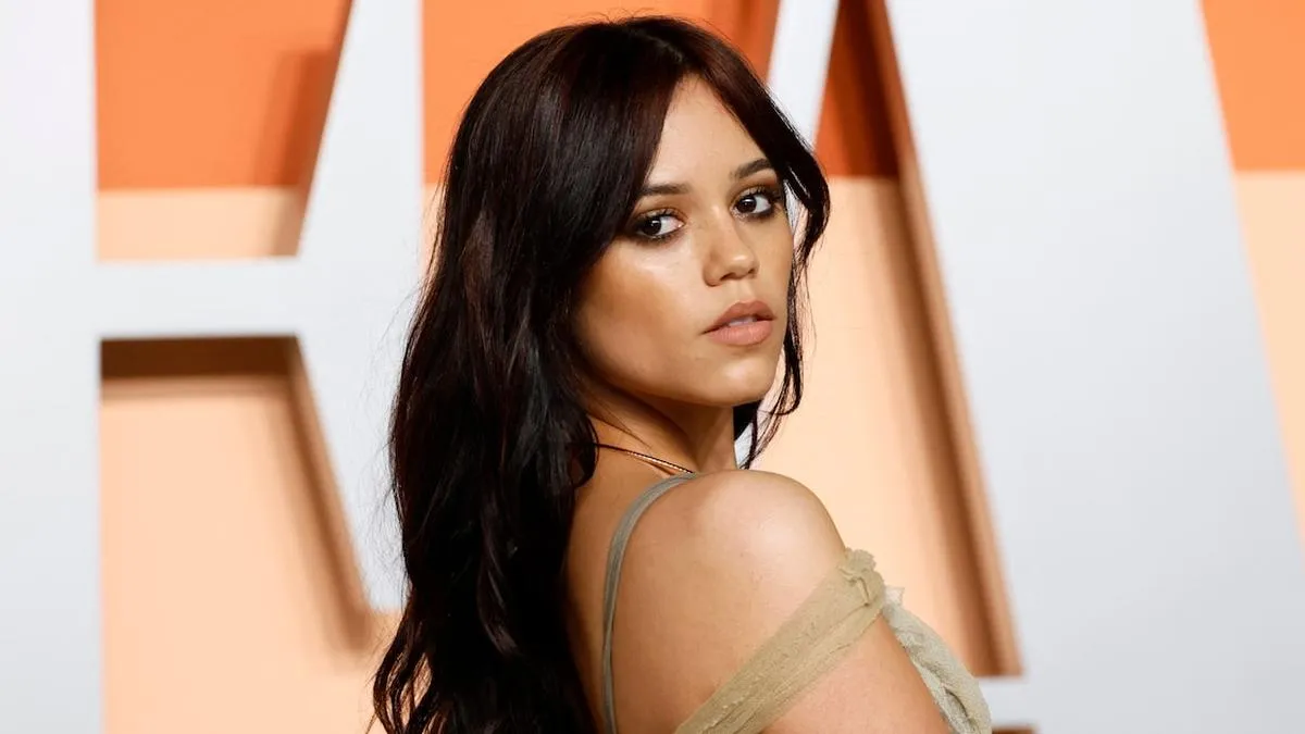 Remakes de thrillers noventeros: La mano mece la cuna y Mujer soltera busca en camino con actrices en negociaciones